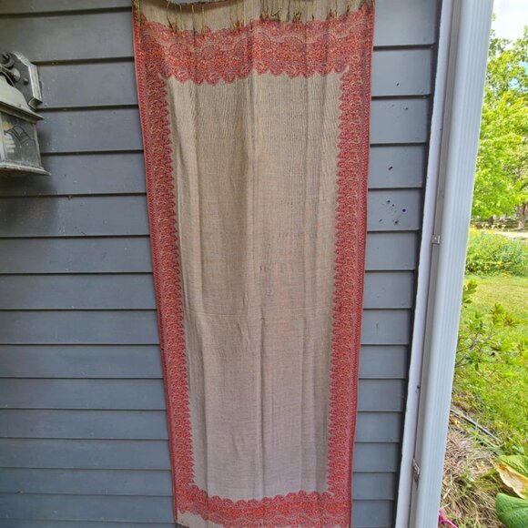 Red Gold Reversible Pashmina in Red and Gold - Picture 3 of 15